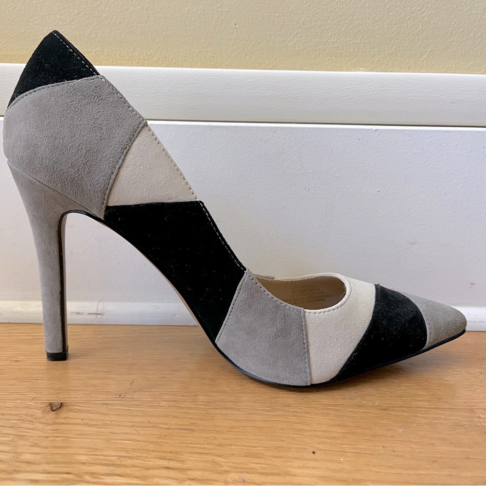 Vince Camuto Black, Gray, and Cream Heels - Picture 2 of 4